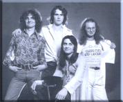 Starry Eyed And Laughing in their ill-advised Columbia-styled stage gear (Photo:Don Hunstein - courtesy of Pete Frame) Starry Eyed And Laughing in their ill-advised Columbia-styled stage gear (Photo:Don Hunstein - courtesy of Pete Frame)